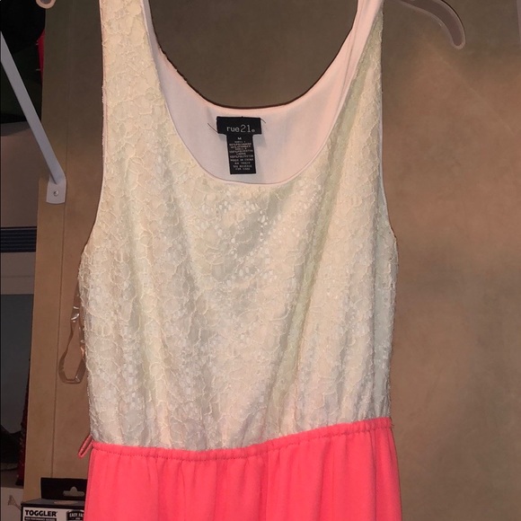 Dress - Picture 5 of 5